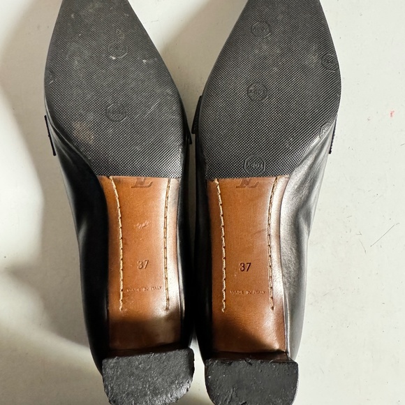 Louis Vuitton Low Heel Shoe - Picture 2 of 7